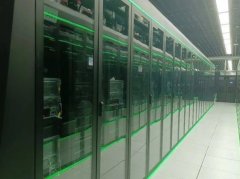 时供给全周期定制化大模子使用处理方案、大模